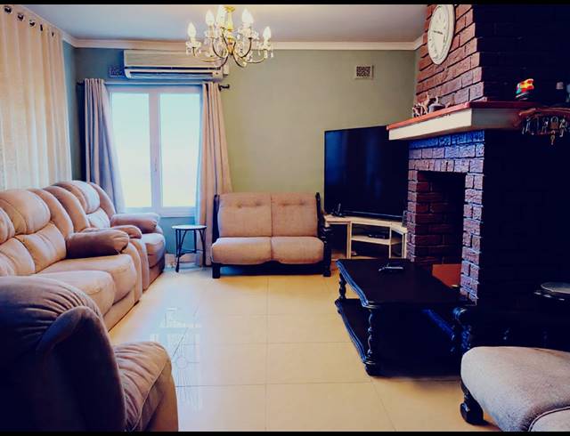 5 BEDROOM HOUSE FOR SALE IN SHALLCROSS